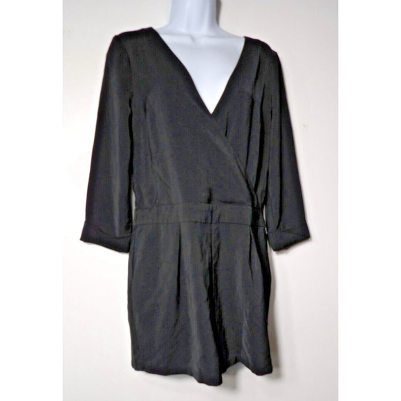 Abercrombie & Fitch Size 6 Romper Jumpsuit Black 3/4 Sleeve Zip Back Crossover - Picture 16 of 16